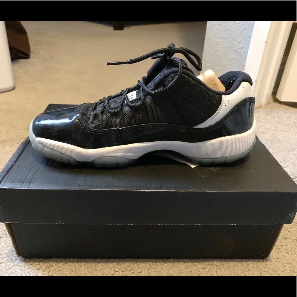 Air Jordan 11 Low Black Infrared